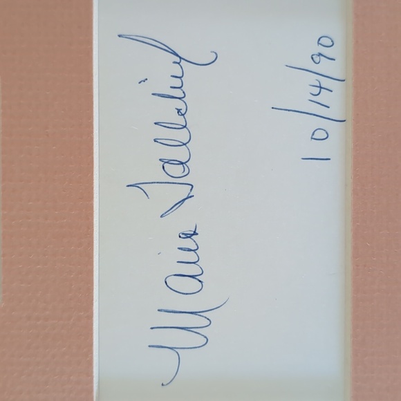 Maria Tallchief Autograph - Picture 2 of 3